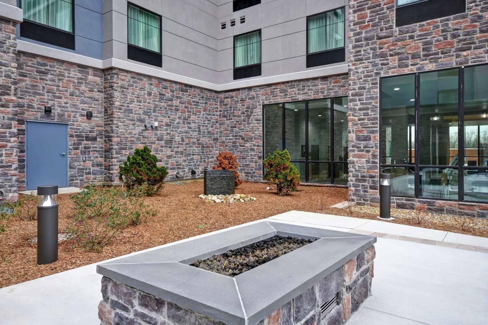 Hotel Homewood By Hilton New Haven Orange